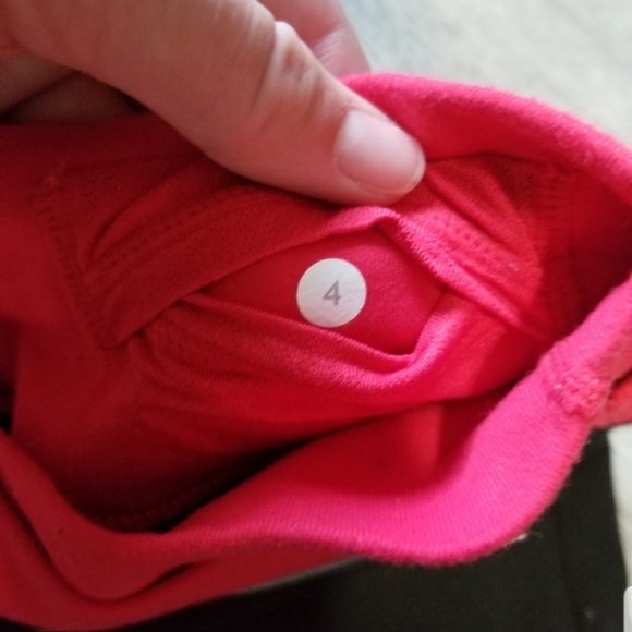 Lululemon Astro crops - Picture 2 of 2